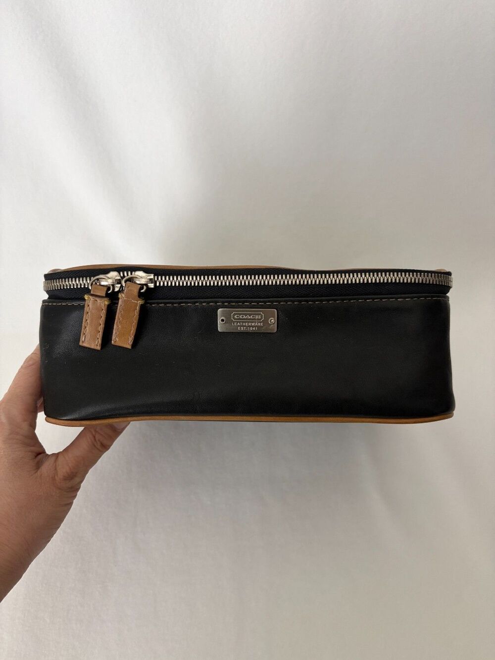 COACH Vintage Leather Toiletry Bag Costmetic Pouch Black - Picture 9 of 14